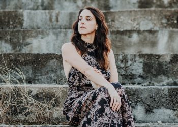 Dr. Janine Kreft’s Tapping Technique to Deal with Panic Attacks Went Viral on TikTok