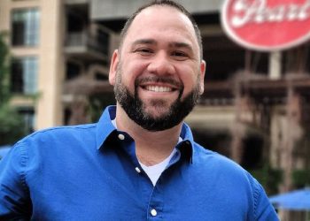 Content Creator, Podcast Host & Influencer Jeremy Jenson Explains the Importance of Surrounding Yourself with People Who Inspire You