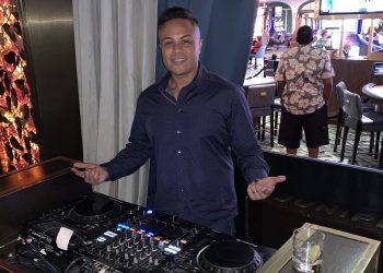 Read about the Success Story of Michael Ramos as a Musician