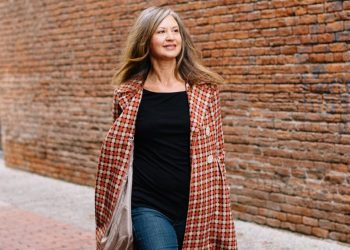 3 Tips by Blogger Sylvia Fountaine on How to Generate Income While Doing Something You Love