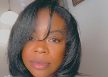 Business Coach Aariah Woods Empowers Her Community through Free Ecommerce Lessons