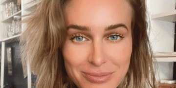 A Professional Herbalist, Arielle Hayat, Teaches Us How to Utilize Herbs Safely and Effectively